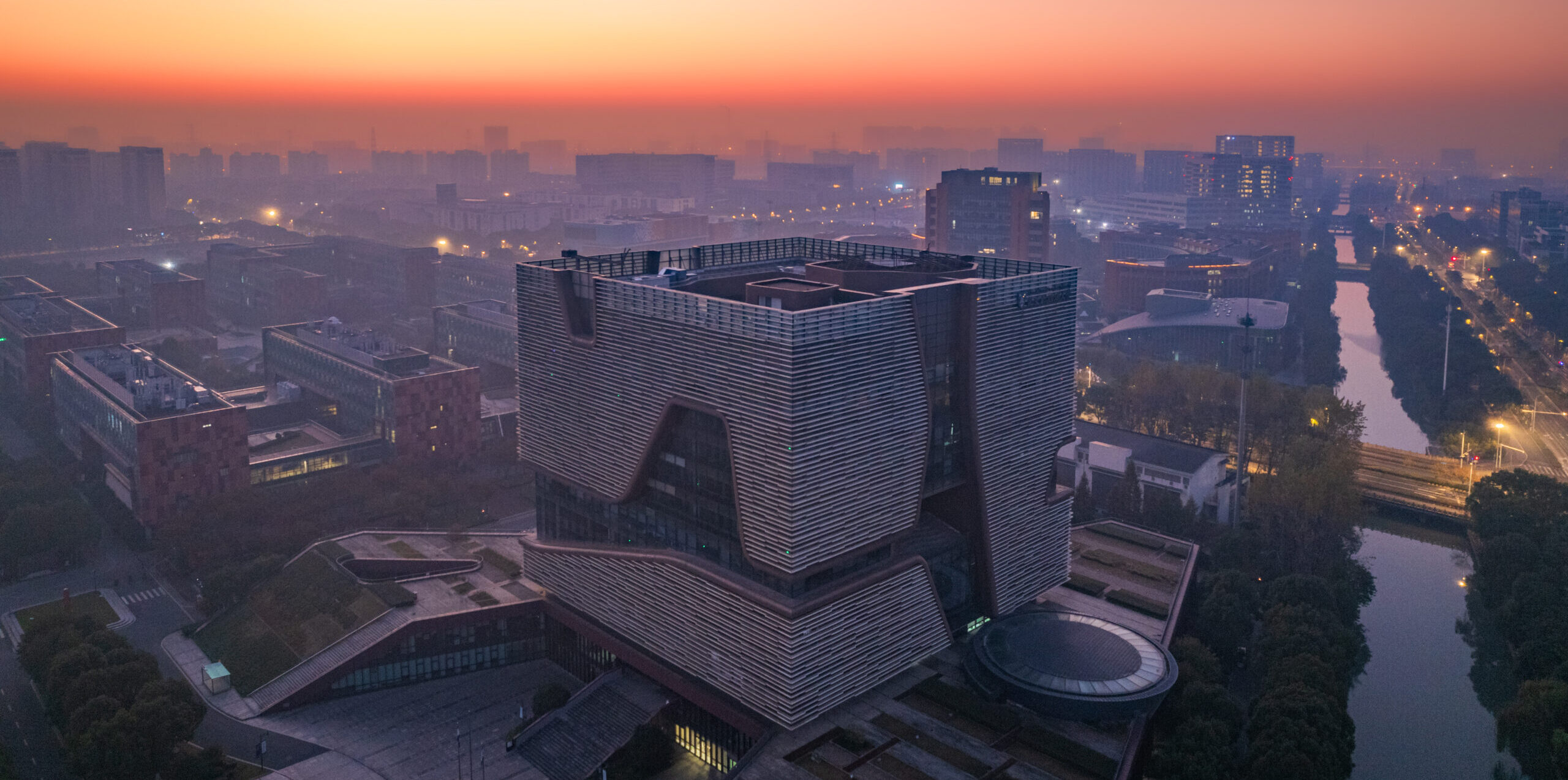 西浦2025年中國(guó)內(nèi)地本科招生章程發(fā)布